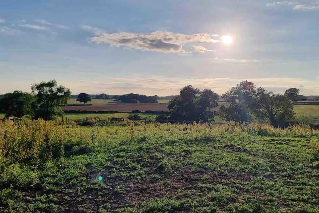 Hillfields Farm Barn - A Rural Equestrian Escape Διαμέρισμα Κόβεντρι Εξωτερικό φωτογραφία